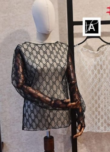 بلوزة قوتشي مقاسات متعددة