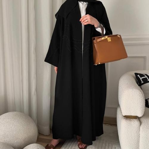 عباية الانيقة