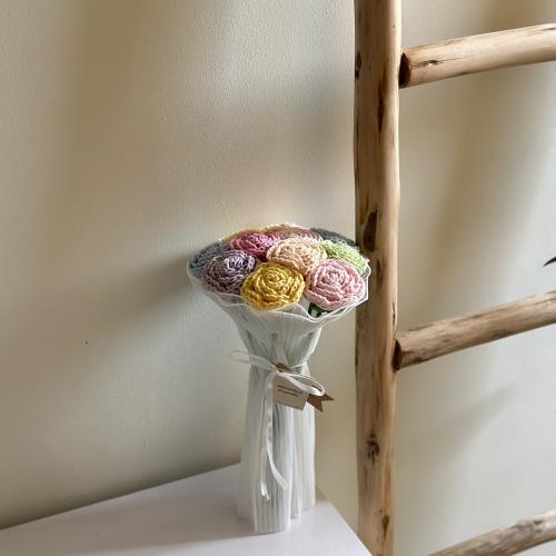 بوكية ورد بألوان الصيف