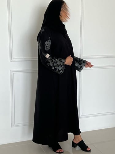 عباية كلوش، دانتيل اسود أو فضي NOSH 15