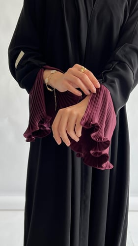 عباية بكسرات بالأكمام NOSH 12