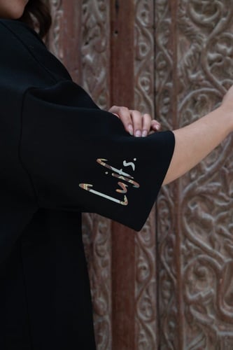 تي شيرت أسود T-SHIRT