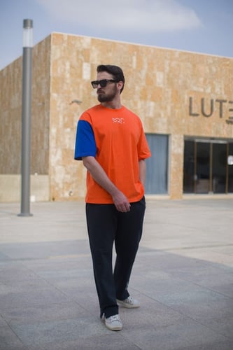 تي شيرت برتقالي T-SHIRT