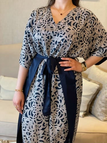 جلابية لف تصميم بلوزة طويلة كحلي