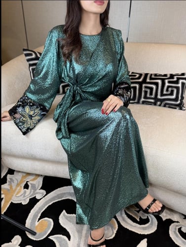 جلابية فستان لامع اكمام مخمل مشغول اخضر معدني