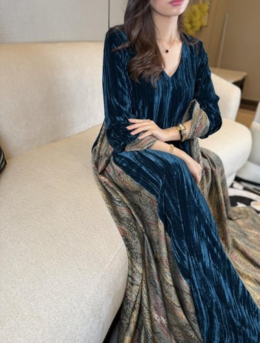 جلابية مخمل كلوش تركواز