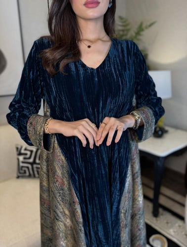 جلابية مخمل كلوش تركواز