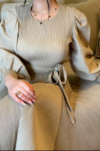 فستان ناعم تكسير لون بيج