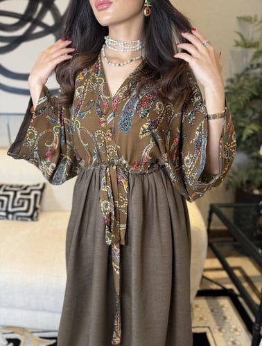 جلابية فستان ربط لون بني