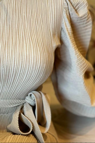 فستان ناعم تكسير لون بيج