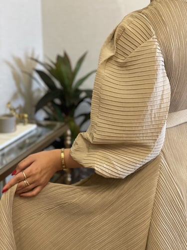 فستان ناعم تكسير لون بيج