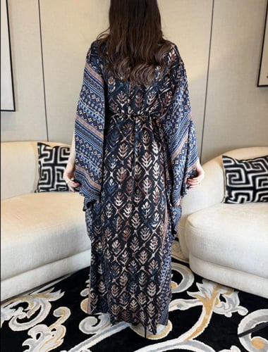 جلابية ناعمة كشمير زم عالخصر ملونة ازرق