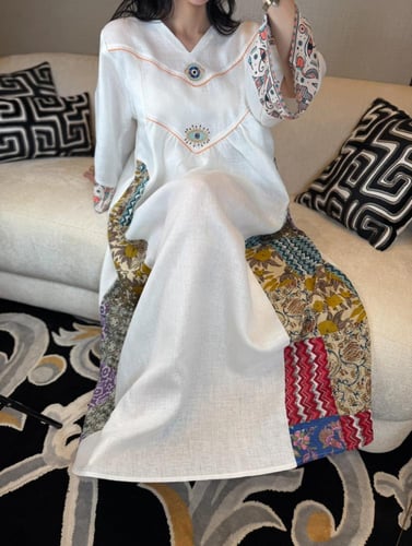 جلابية لنن هندي بطابع فرعوني لون سكري