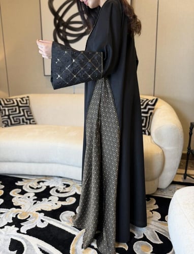 جلابية اسود لنن مخمل عالصدر