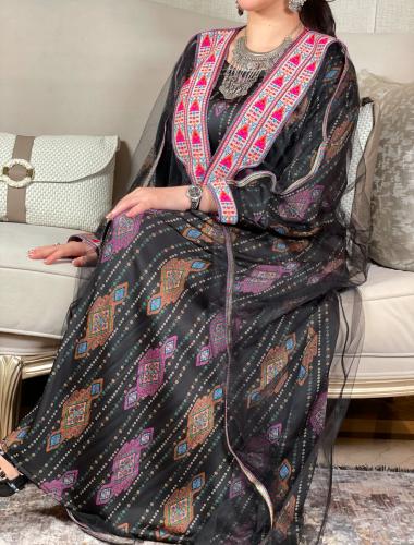 جلابية بطبقتين شعبي معاصر لون أسود