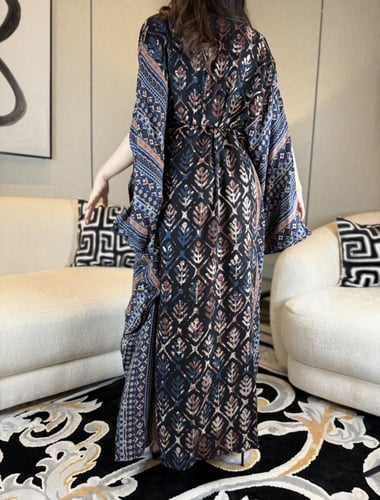 جلابية ناعمة كشمير زم عالخصر ملونة ازرق