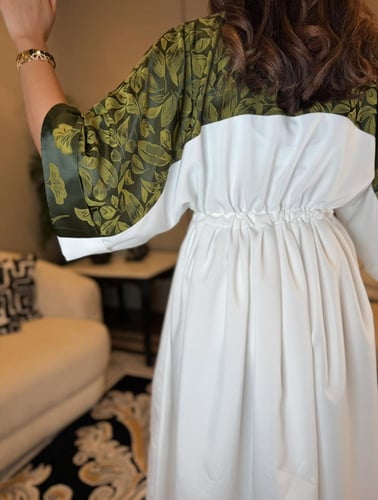 جلابية فستان بربطة عالخصر اوف وايت