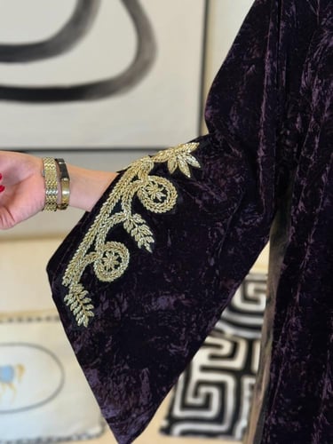 جلابية مخمل شك عالاكمام ليلكي داكن