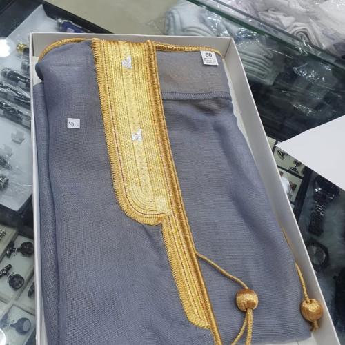 بشت رمادي/ تطريز حسب الطلب