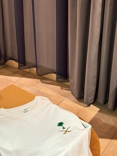 تيشرت سيفين ونخله