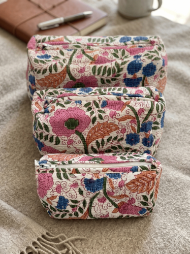 Set of quilted bags: 23