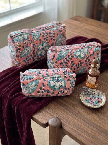 Set of quilted bags: 7