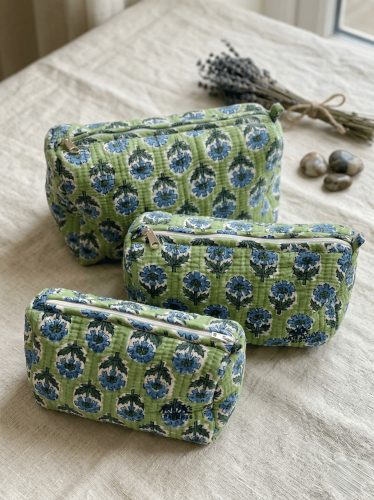 Set of quilted bags: 17
