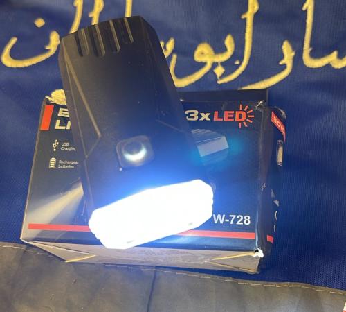 كشاف 3XLED W-728