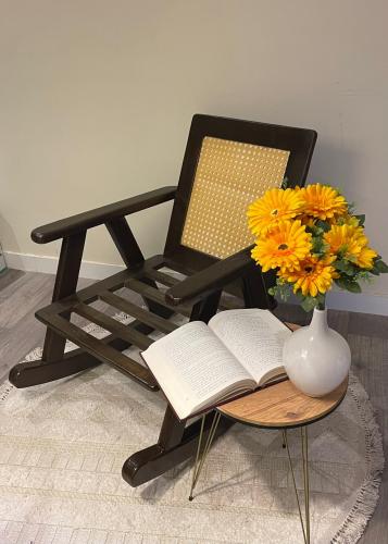 Rocking chair 01