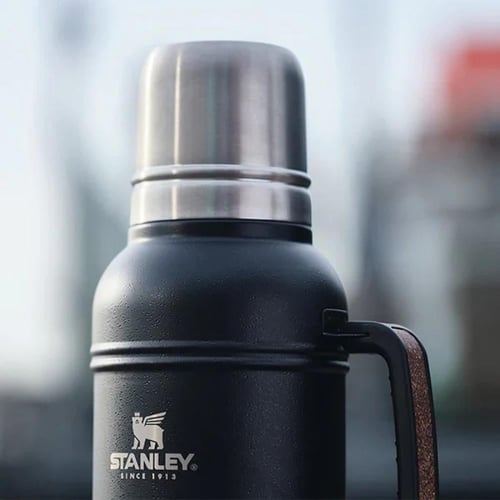 Stanley LGC Flask 1.4L/1.5Qt Artisan Thermal Black...