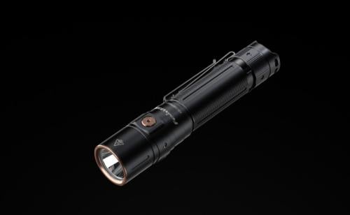 كشاف فينكس LD30R