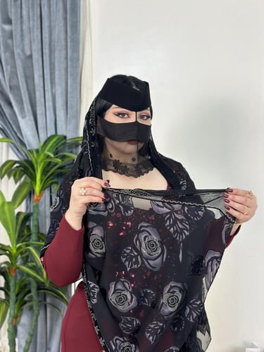 طرحة لون فضي