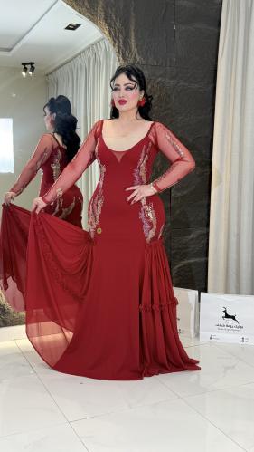 فستان ماسك احمر