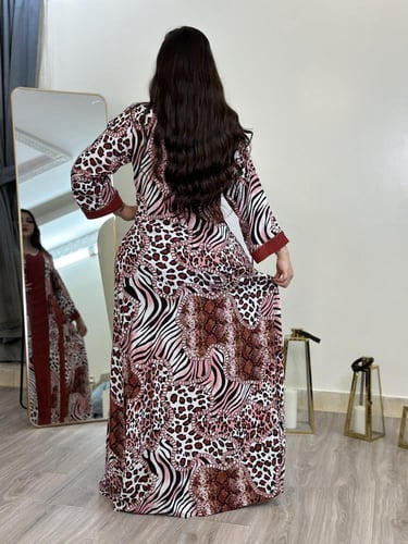 جلابية قماشها قطن