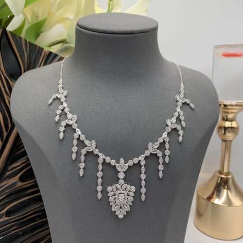 طقم شبكه تصميم الألماس عيار 18 الوزن 19