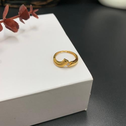 خاتم ناعم تصميم الألماس عيار 21