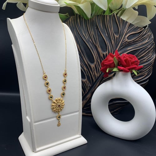 طقم شرقي بإضافة الألوان عيار 21 الوزن 8.4