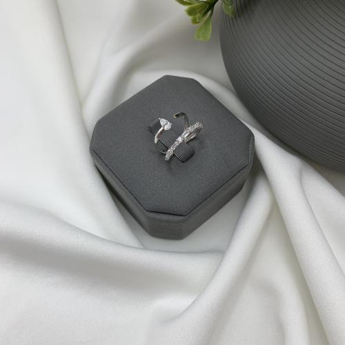 خاتم ذهب ابيض تصميم الألماس عيار 18