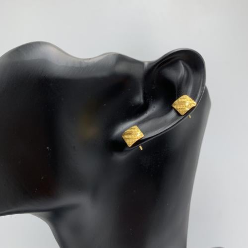 حلق ناعم عيار 21 ذهب صافي الوزن 1.55