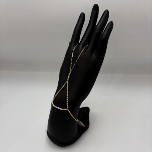 كف ذهب عيار 21 وزن 2.56 جرام بتصميم كلاسيكي أنيق