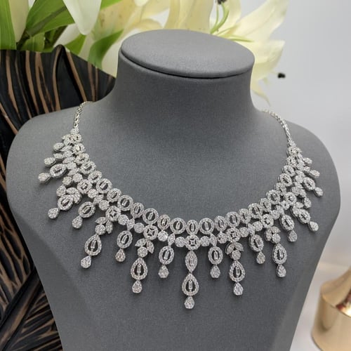 طقم شبكه ذهب تصميم الألماس عيار 18 الوزن 34.4