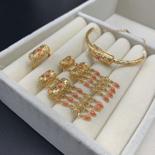 طقم بحريني بطريقة السبحه عيار 21 الوزن 39.9