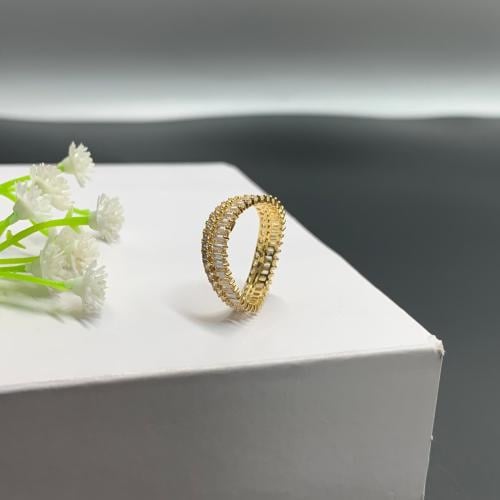 دبله تصميم الألماس عيار 18. مقاس 11. الوزن 2.54