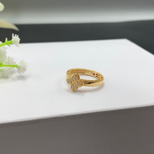 خاتم إيطالي عيار 18 الوزن 3.35