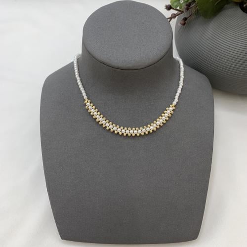 عقد اللؤلو الزراعي بالذهب عيار 18 الوزن 1.95جم