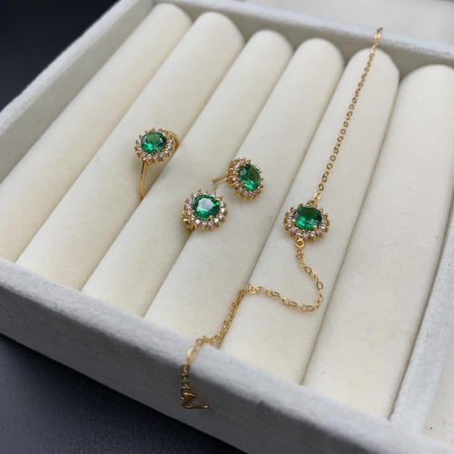 طقم ناعم باللون الاخضر عيار 21 الوزن 8.9