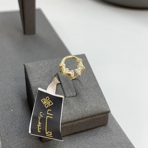 طقم إيطالي ناعم تصميم الألماس عيار 18 الوزن 7.1