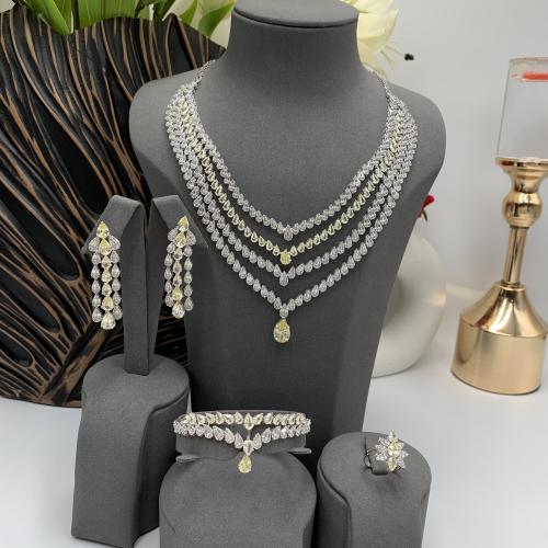 طقم شبكه بالفانسي ذهب تصميم الألماس عيار 18 الوزن...