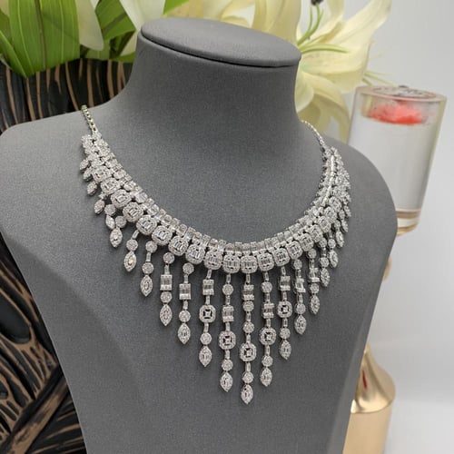 طقم شبكه ذهب تصميم الألماس عيار 18 الوزن 42.6