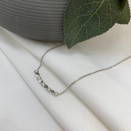 عقد إيطالي ذهب ابيض تصميم الألماس عيار 18 وزن 4.3...